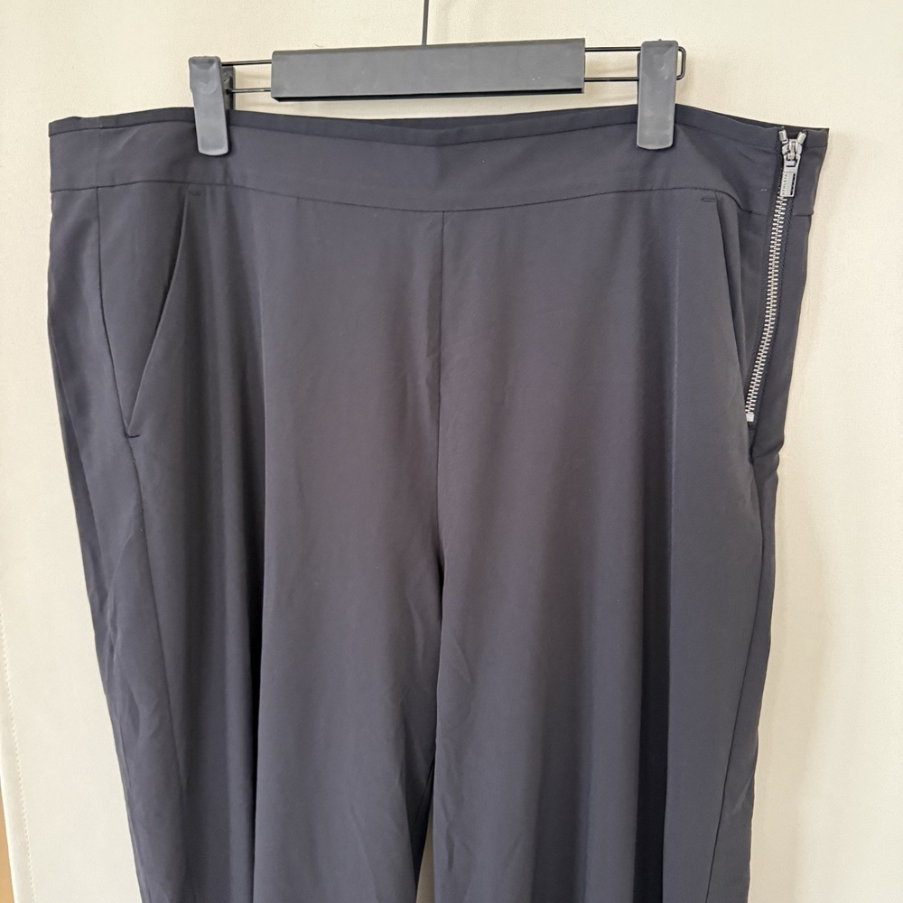 Athleta Womens 16 Black Gramercy Park Trouser Wide Leg Pants Ankle Snaps Bottoms - Picture 3 of 10